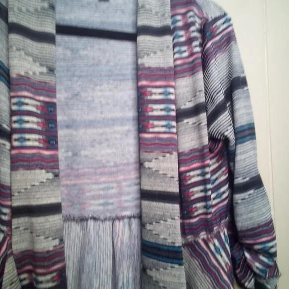 About A Girl Open Front Blouse Top M 3/4 Sleeve Stripe Colorful - Picture 7 of 13